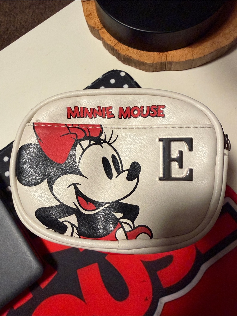 Disney Minnie Mouse White Coin Bag with Red & Black Accents